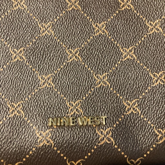 Nine West Brooklyn Jet Set Carryall Satchel NWOT - Picture 2 of 11